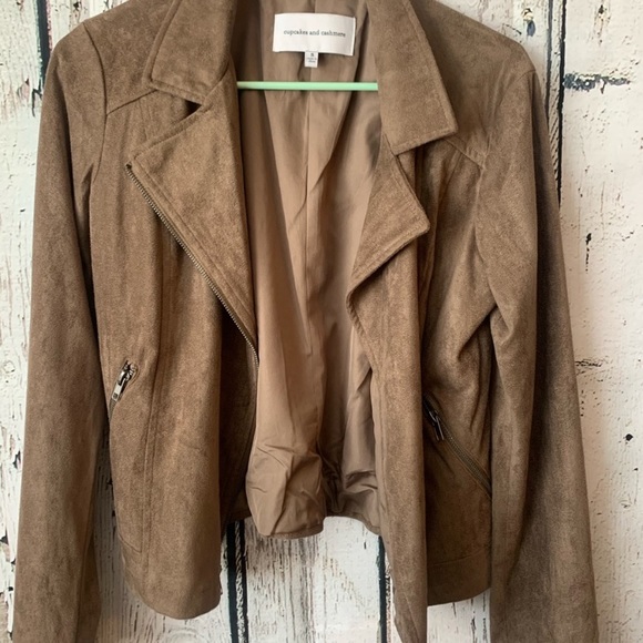cupcakes & cashmere Jackets & Blazers - SOLD!! Super cute Cupcakes and Cashmere faux suede jacke